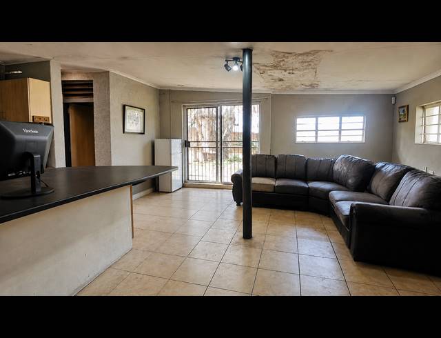 3 BEDROOM FREEHOLD FOR SALE IN HEIDELBERG CENTRAL
